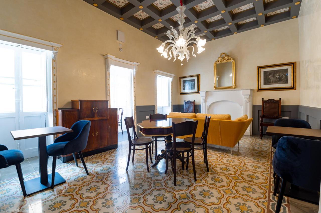 Hotel Monreal Boutique Townhouse - R024Rm3 Paola Exterior foto